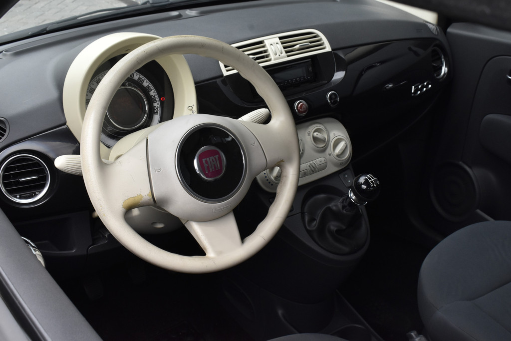 54288647-6.jpg